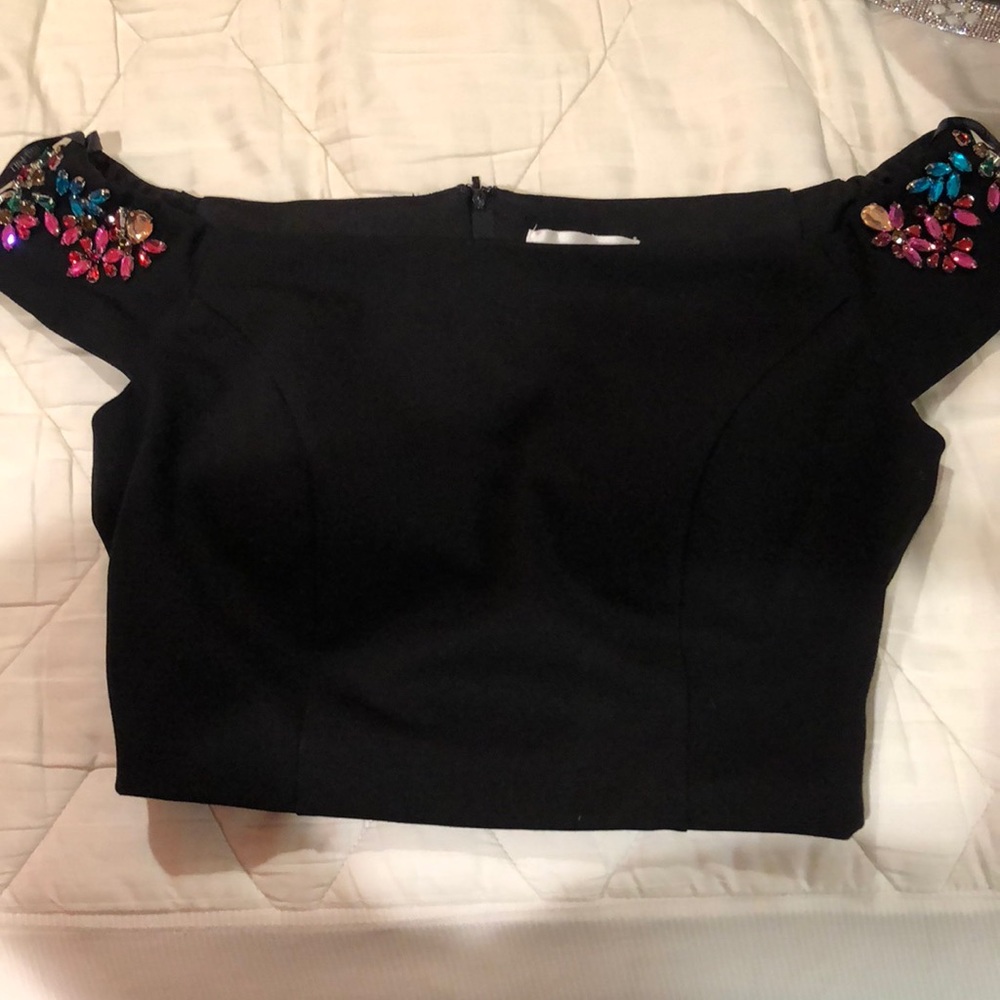 Sherri Hill top